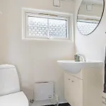 度假居 Stunning In With Kitchen