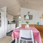 度假居 Stunning In With Kitchen 奥本罗